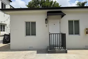 111 SW 11th Ave, Miami, FL 33130 - Photo 2