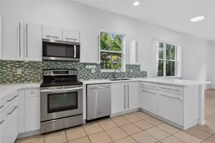 786 Nandina Dr, Weston, FL 33327 - Photo 12