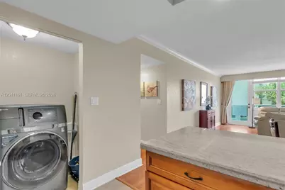 3725 S Ocean Dr #422, Hollywood, FL 33019 - Photo 14