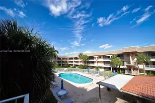 541 Blue Heron Dr, Hallandale Beach, FL 33009 - Photo 28