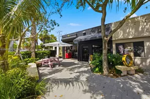 10 NW 71st St, Miami, FL 33150 - Photo 16