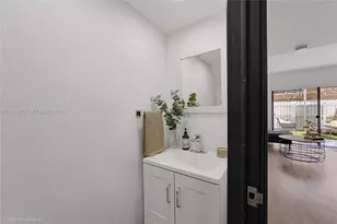 10137 SW 77th Ct, Miami, FL 33156 - Photo 14