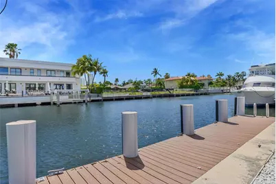 16453 NE 33rd Ave, North Miami Beach, FL 33160 - Photo 14
