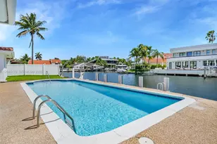 16453 NE 33rd Ave, North Miami Beach, FL 33160 - Photo 10