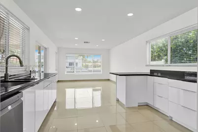 16453 NE 33rd Ave, North Miami Beach, FL 33160 - Photo 22