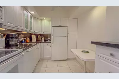 20335 W Country Club Dr #2102, Aventura, FL 33180 - Photo 28