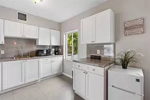 435 NE 69th St, Miami, FL 33138 - Photo 12