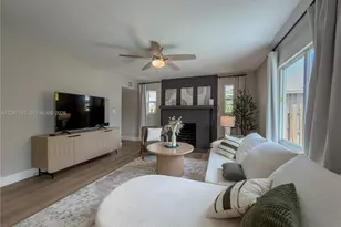 1813 SW 10th St, Fort Lauderdale, FL 33312 - Photo 2