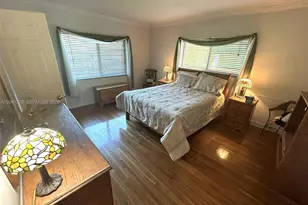 870 NE 97th St, Miami Shores, FL 33138 - Photo 12