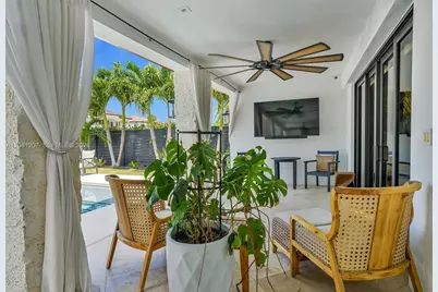 16416 NE 32nd Ave, North Miami Beach, FL 33160 - Photo 52