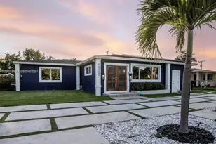 16100 NE 9th Ct, North Miami Beach, FL 33162 - Photo 1