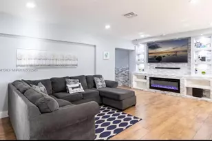 16100 NE 9th Ct, North Miami Beach, FL 33162 - Photo 8