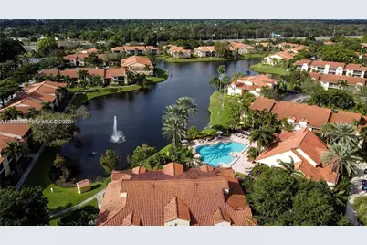 1227 SW 46th Ave #304, Pompano Beach, FL 33069 - Photo 2