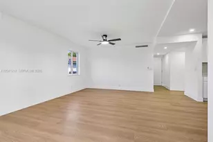15010 E Falcons Lea Dr, Davie, FL 33331 - Photo 26