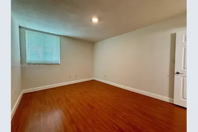 7800 Collins Ave #407, Miami Beach, FL 33141 - Photo 14