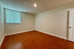 7800 Collins Ave, Miami Beach, FL 33141 - Photo 14