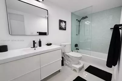 19380 Collins Ave #307, Sunny Isles Beach, FL 33160 - Photo 6