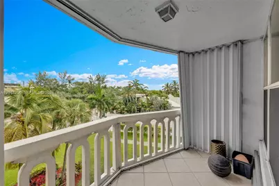 3199 S Ocean Dr #402, Hallandale Beach, FL 33009 - Photo 1