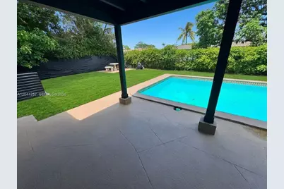 19700 NE 11th Pl, Miami, FL 33179 - Photo 28