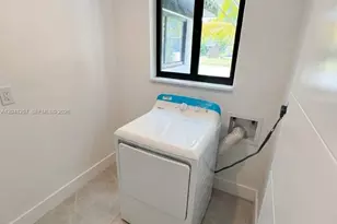 19700 NE 11th Pl, Miami, FL 33179 - Photo 30