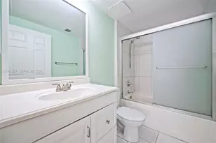 6861 SW 44th St, Miami, FL 33155 - Photo 24