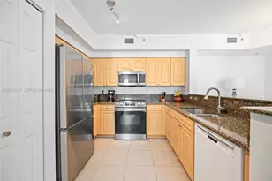 6861 SW 44th St, Miami, FL 33155 - Photo 12