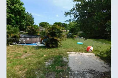 2230 NW 58th St #B, Miami, FL 33142 - Photo 16
