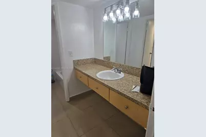 4675 W 18th Ct #606, Hialeah, FL 33012 - Photo 8