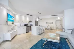 4775 Collins Ave, Miami Beach, FL 33140 - Photo 4