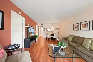 901 SW 138th Ave, Pembroke Pines, FL 33027 - Photo 1