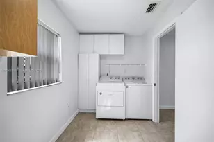 4471 SW 138th Ct, Miami, FL 33175 - Photo 14
