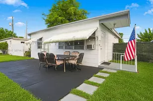 2118 Coolidge St, Hollywood, FL 33020 - Photo 1