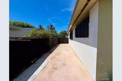 10015 SW 213th Ter, Cutler Bay, FL 33189 - Photo 30