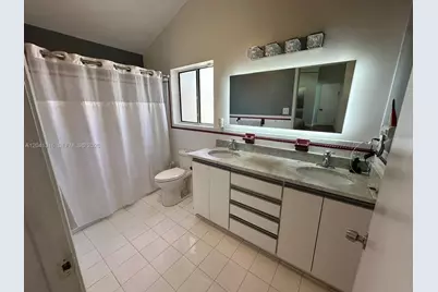 10015 SW 213th Ter, Cutler Bay, FL 33189 - Photo 12