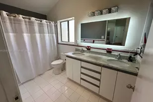 10015 SW 213th Terrace, Cutler Bay, FL 33189 - Photo 12
