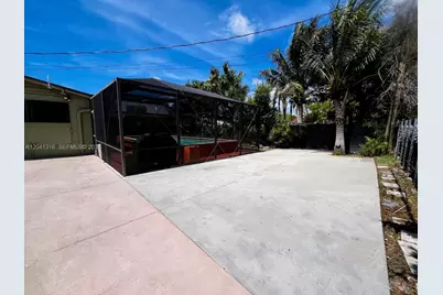 10015 SW 213th Ter, Cutler Bay, FL 33189 - Photo 40