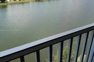 1750 NE 191st St, Miami, FL 33179 - Photo 34