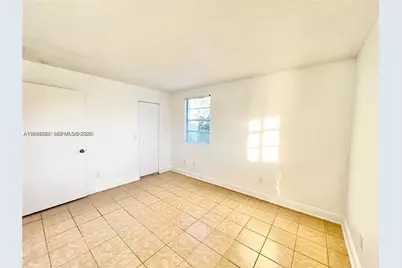 1227 SW 46th Ave #304, Pompano Beach, FL 33069 - Photo 12