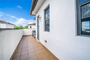8478 NW 52nd St, Doral, FL 33166 - Photo 42