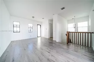 8478 NW 52nd St, Doral, FL 33166 - Photo 36
