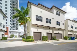 8478 NW 52nd St, Doral, FL 33166 - Photo 6