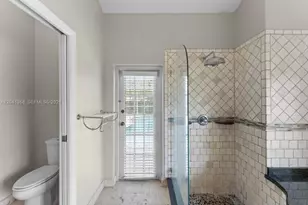 1179 Laguna Springs Dr, Weston, FL 33326 - Photo 24