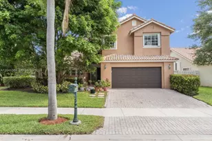 1179 Laguna Springs Dr, Weston, FL 33326 - Photo 10