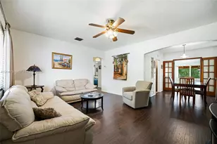 2750 NW 4th St, Miami, FL 33125 - Photo 4