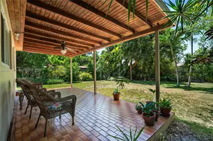 2750 NW 4th St, Miami, FL 33125 - Photo 2