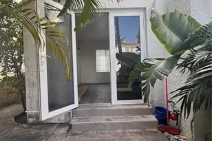 912 Euclid Ave, Miami Beach, FL 33139 - Photo 16