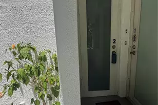 912 Euclid Ave, Miami Beach, FL 33139 - Photo 4