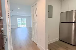 1900 Meridian Ave, Miami Beach, FL 33139 - Photo 8