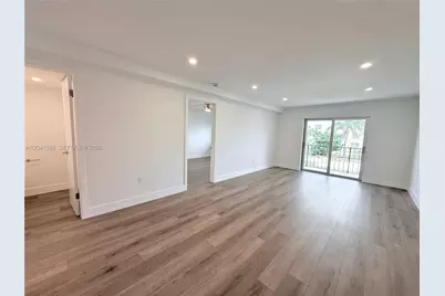 1900 Meridian Ave #403, Miami Beach, FL 33139 - Photo 4