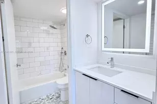 1900 Meridian Ave, Miami Beach, FL 33139 - Photo 14